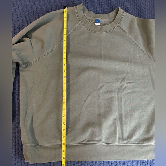 Old Navy Sweatshirt - Picture 5 of 5